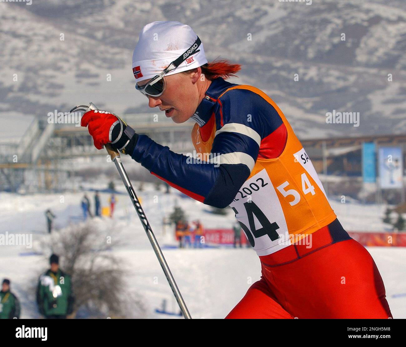 Norway's Bente Skari competes in the women's 10-kilometer