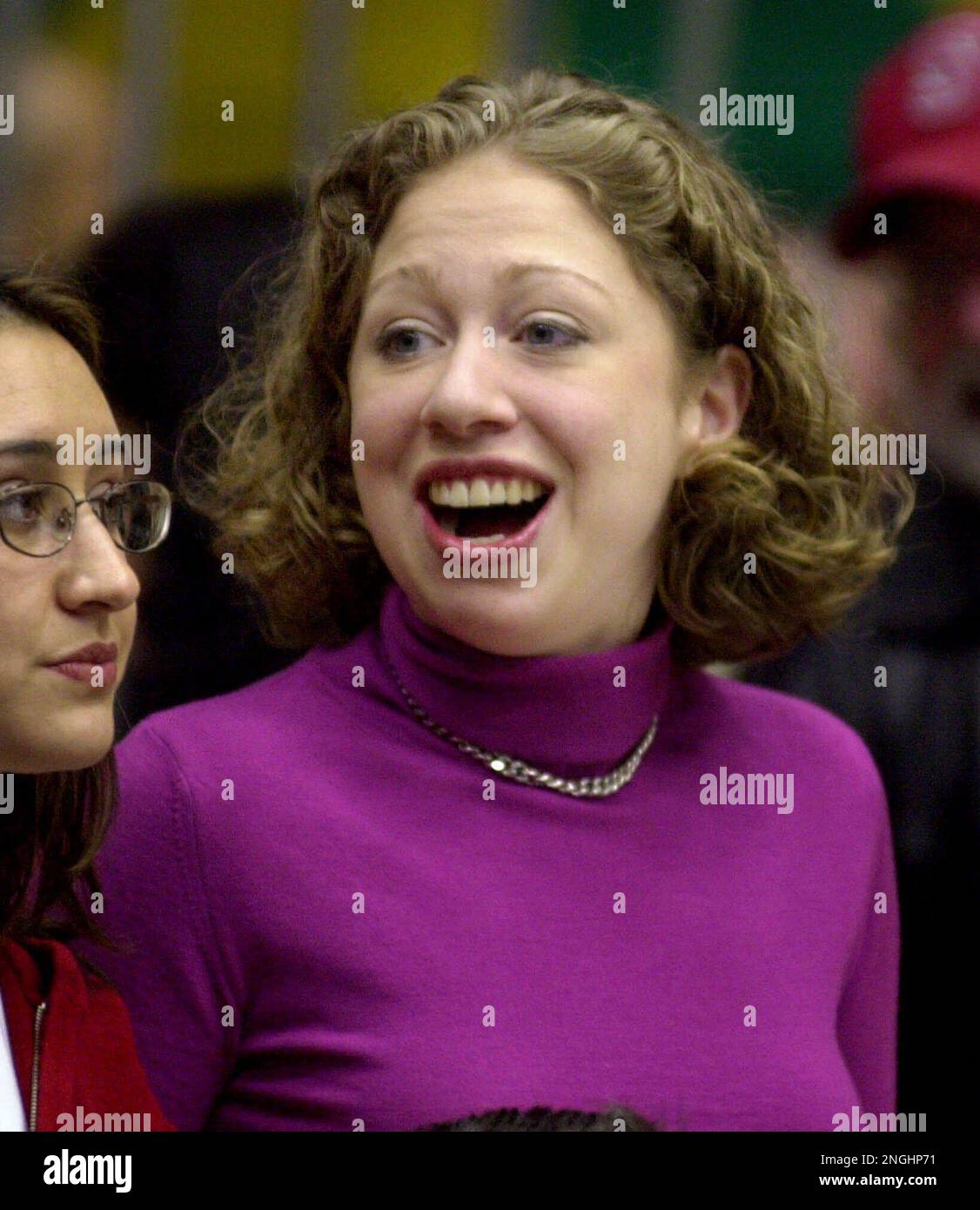 Chelsea Clinton, daughter of former president Bill Clinton, smiles during  game against Arizona State in the first half, Saturday, March 10, 2001 in  Stanford, Calif. (AP Photo/Paul Sakuma Stock Photo - Alamy, image size:1126x1390