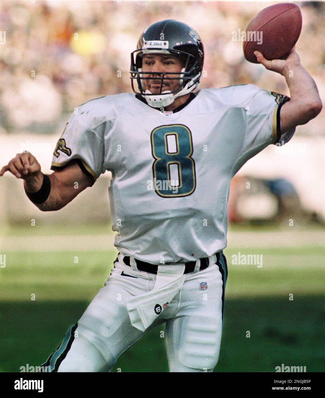 Jacksonville Jaguars quarterback Mark Brunell throws a pass in the