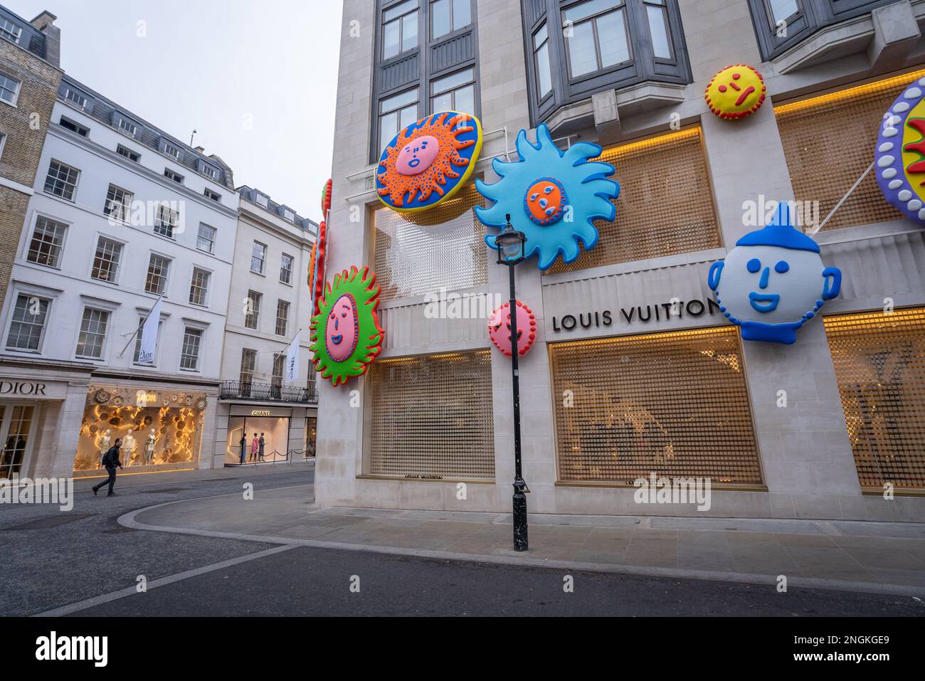 London, UK. 14th Jan, 2023. Artwork by Yayoi Kusama decorates Louis  Vuitton's flagship store on Bond Street as the fashion giant launches its  collaboration with the renowned Japanese artist. Credit: SOPA Images