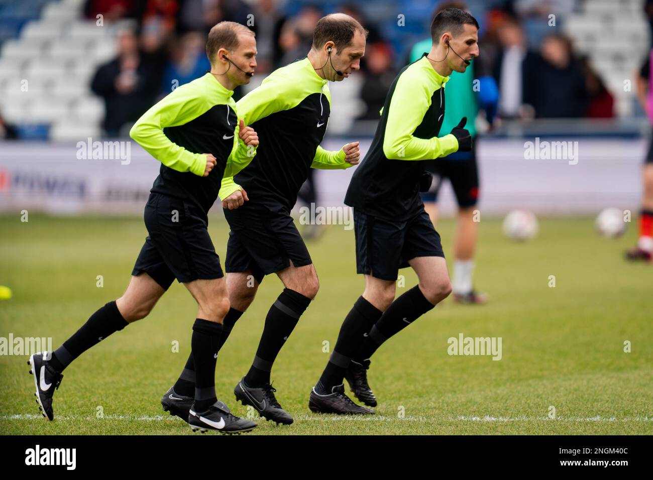 Referee Jeremy Simpson, assistant referees Rob Smith and Adrian Waters warm up prior to the Sky Bet Championship match Luton Town vs Burnley at Kenilworth Road, Luton, United Kingdom, 18th February 2023  (Photo by Richard Washbrooke/News Images) Stock Photo
