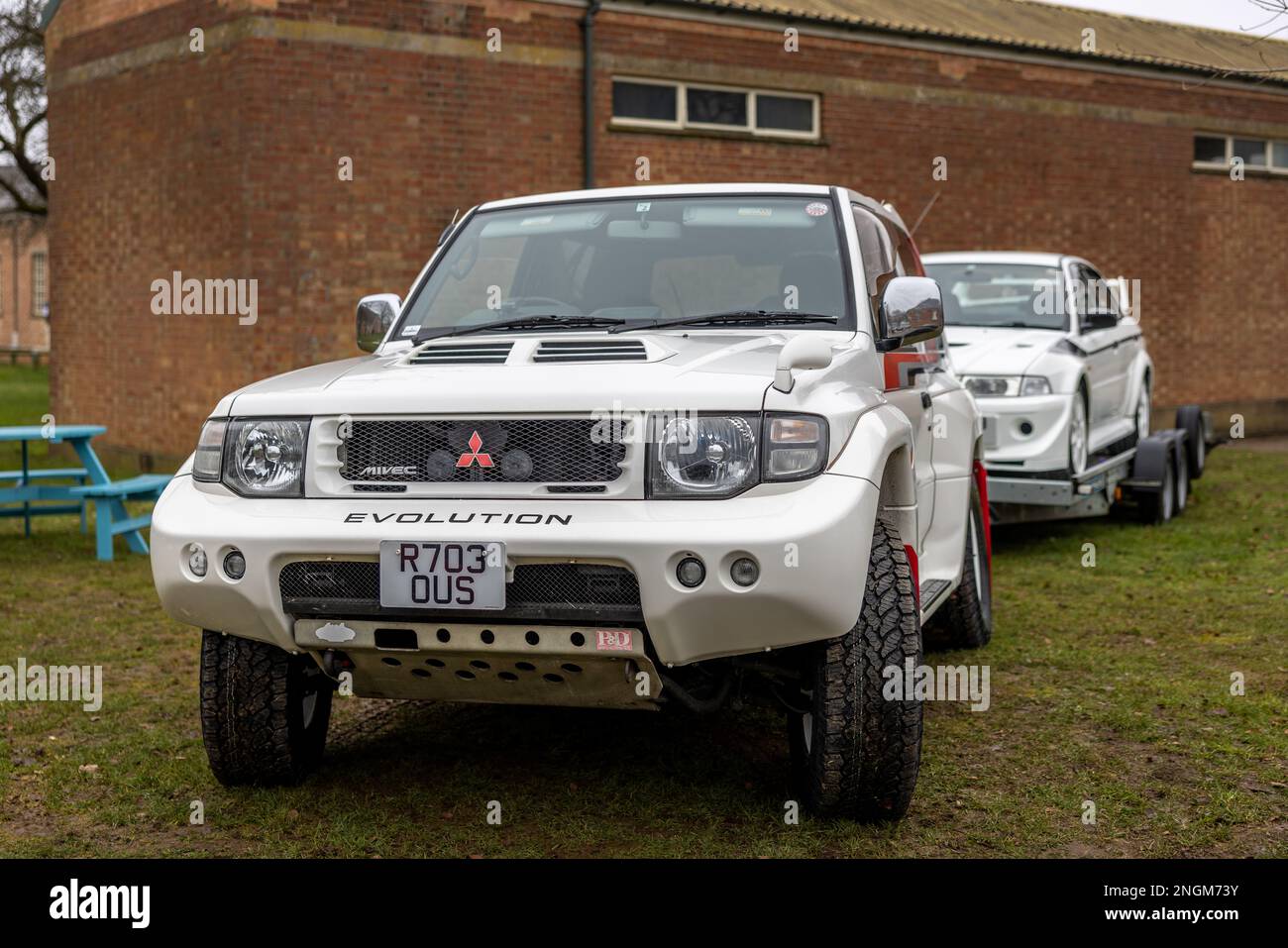 Mitsubishi pajero hi-res stock photography and images - Alamy