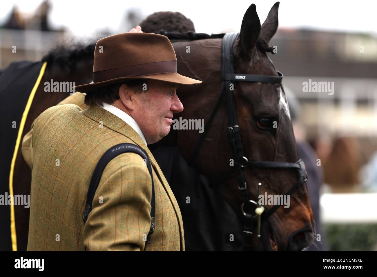 Trainer Nicky Henderson (left) with horse Shishkin after jockey Nico de