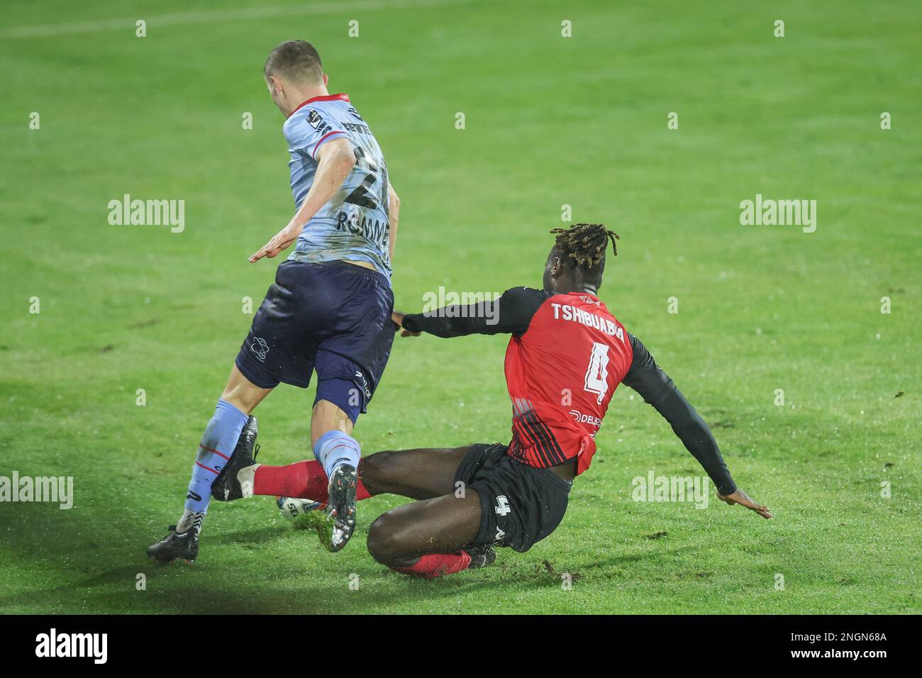 Essevee's Nicolas Rommens and Seraing's Marvin Silver Tshibuabua fight for the ball during a soccer match between RFC Seraing and SV Zulte Waregem, Saturday 18 February 2023 in Seraing, on day 26 of the 2022-2023 'Jupiler Pro League' first division of the Belgian championship. BELGA PHOTO BRUNO FAHY Stock Photo
