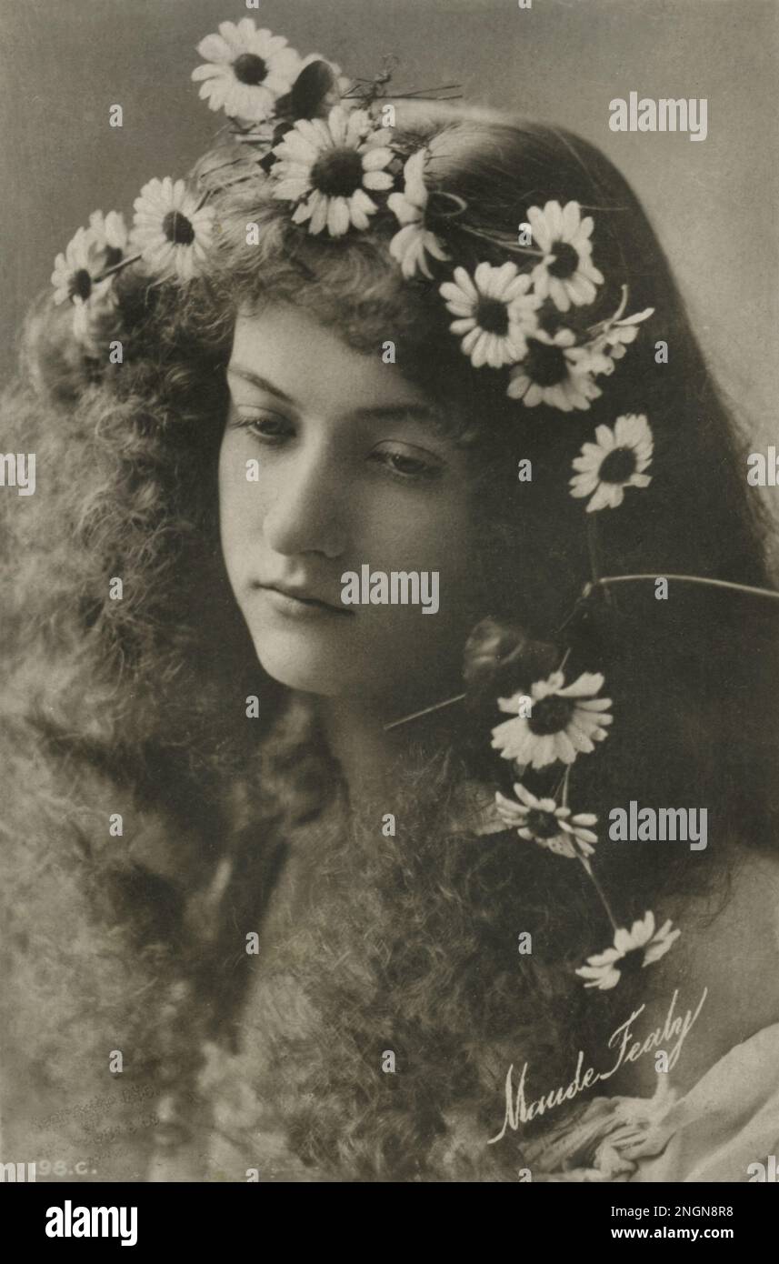 Maude Fealy as Ophelia - photo by James Purdy (Boston) 1899 - restored from from original Rotary 198 C postcard by Montana Photographer Stock Photo