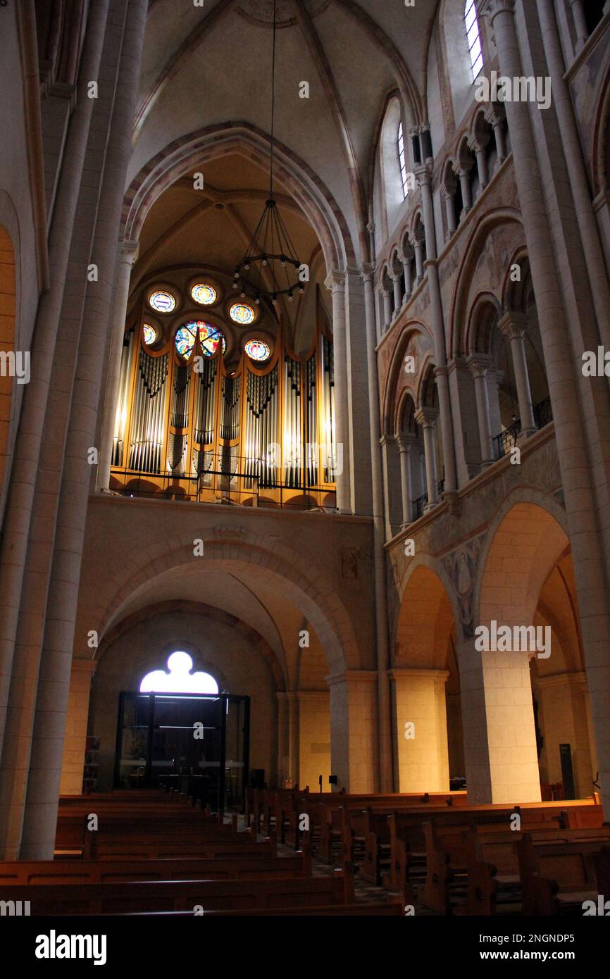 Interior of the Limburg Cathedral, aka Georgsdom, pipe organ beneath the rose window, Limburg an der Lahn, Germany Stock Photo