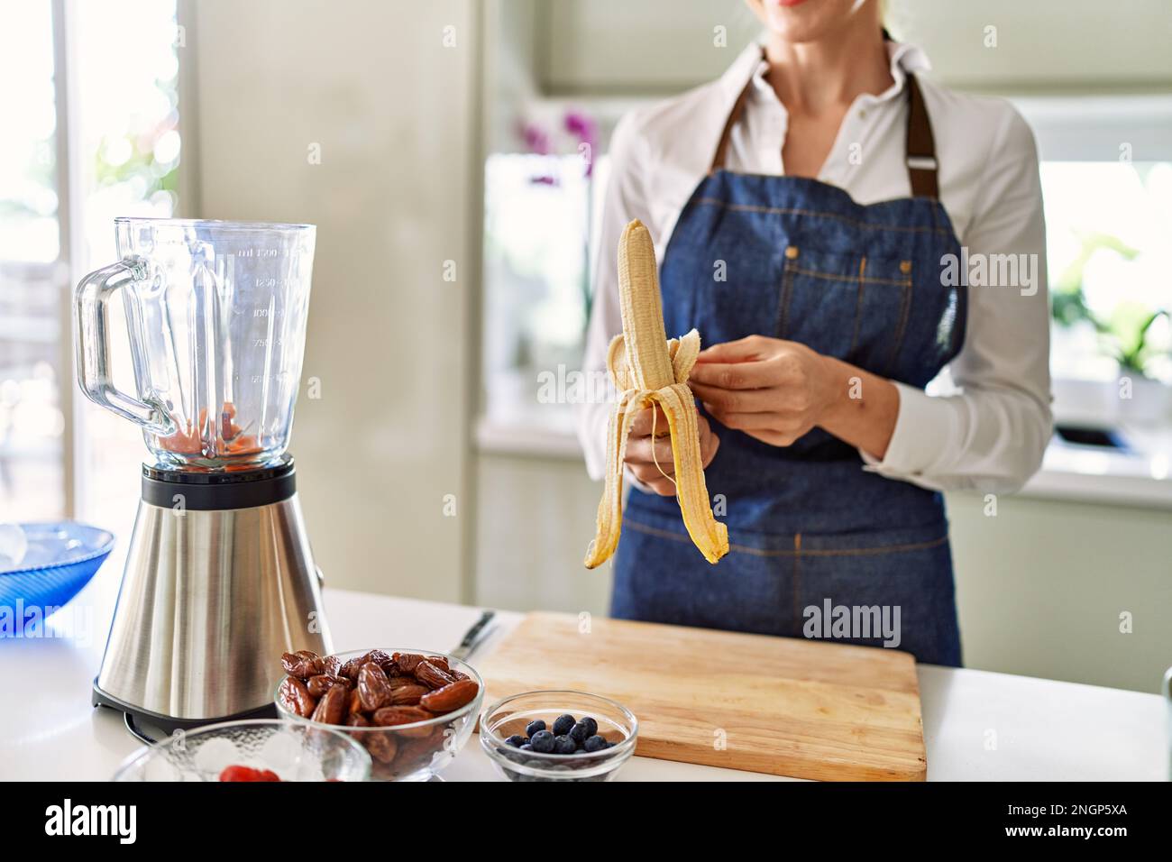 hand-peeling-banana-hi-res-stock-photography-and-images-alamy