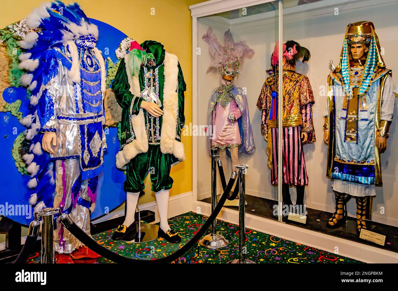 Mardi gras apparel hi-res stock photography and images - Page 2 - Alamy