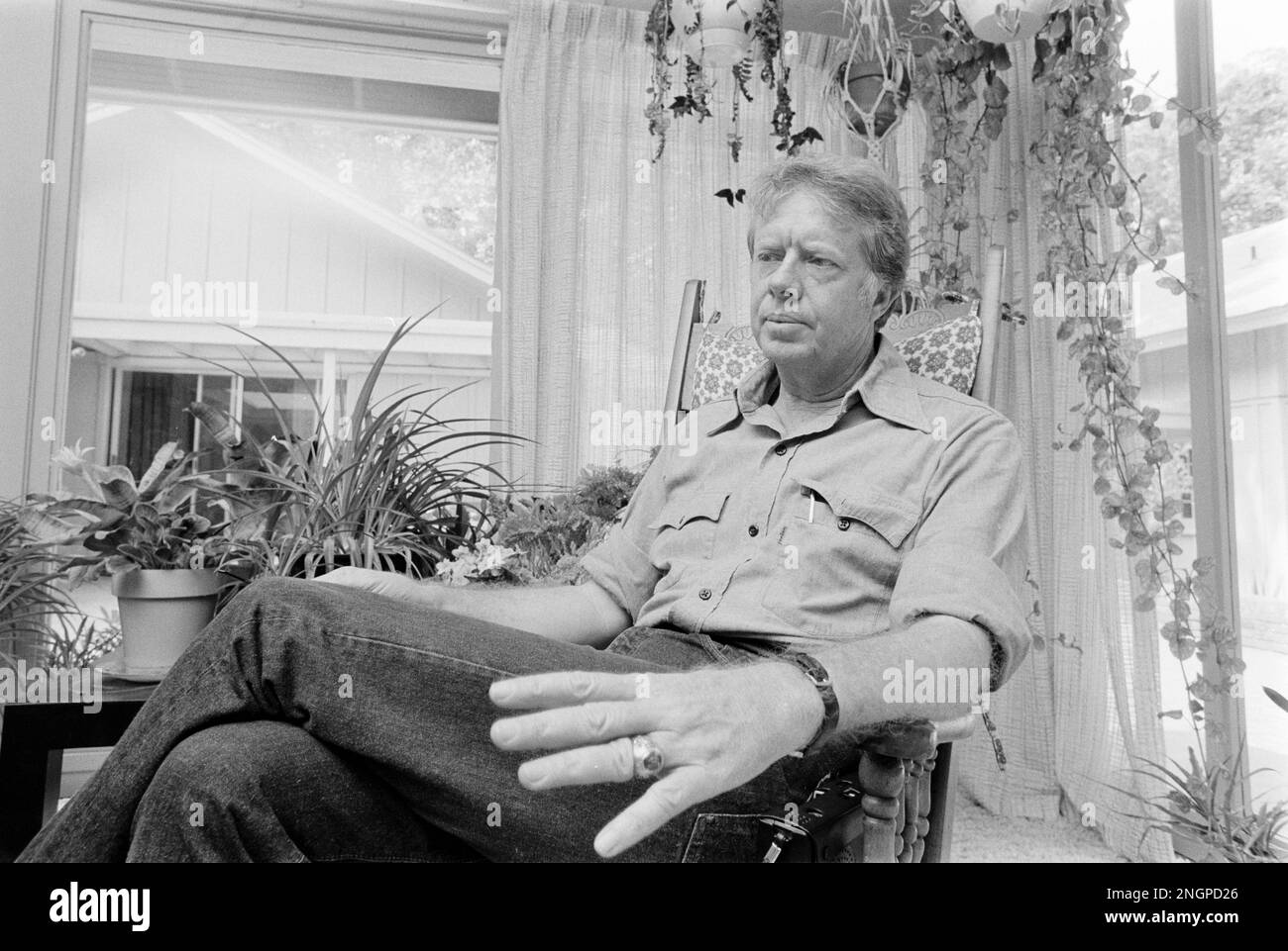 Jimmy Carter, wife Rosalynn and daughter Amy Carter at home in their