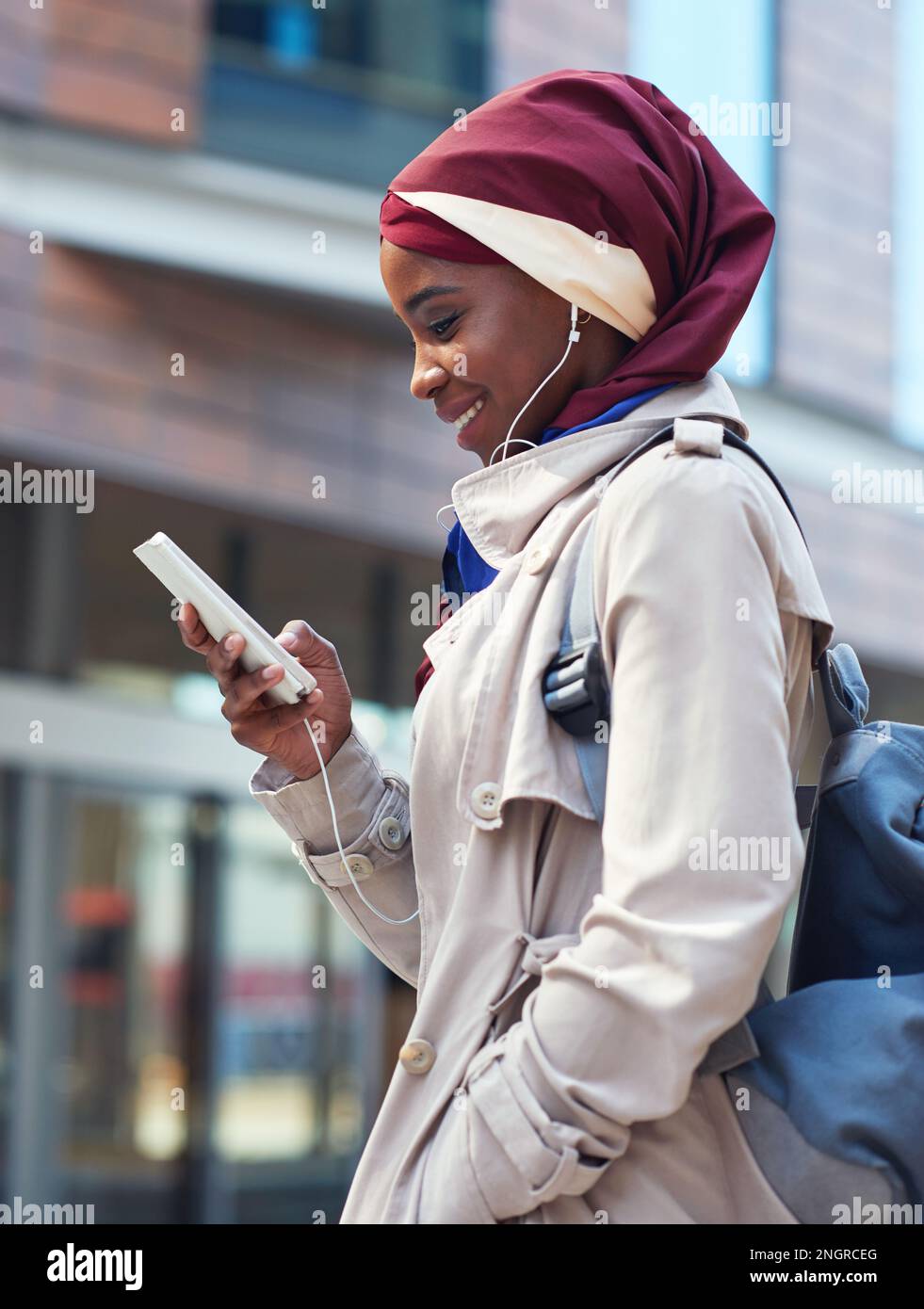 Black woman walking work typing hi-res stock photography and images - Alamy
