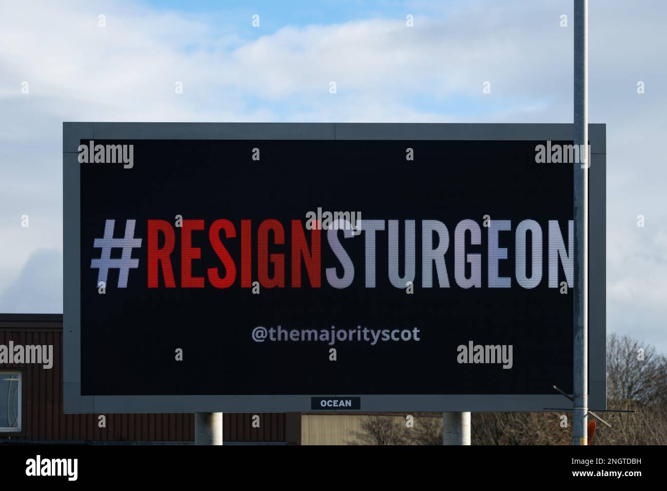 Electronic billboard sign calling for Nicola Sturgeon to resign - Glasgow, Scotland, UK Stock Photo