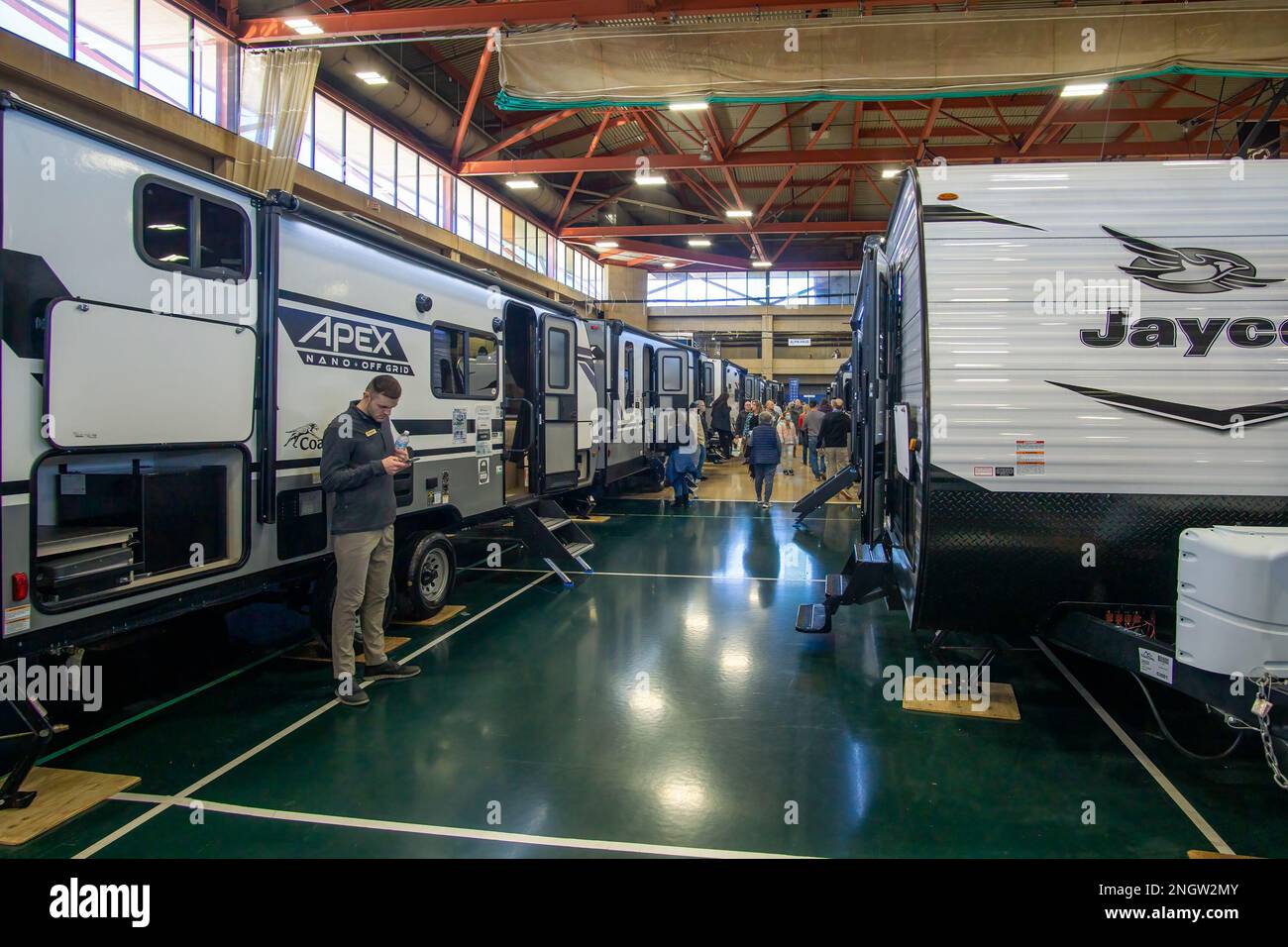Recreational vehicles campers hi-res stock photography and images - Alamy