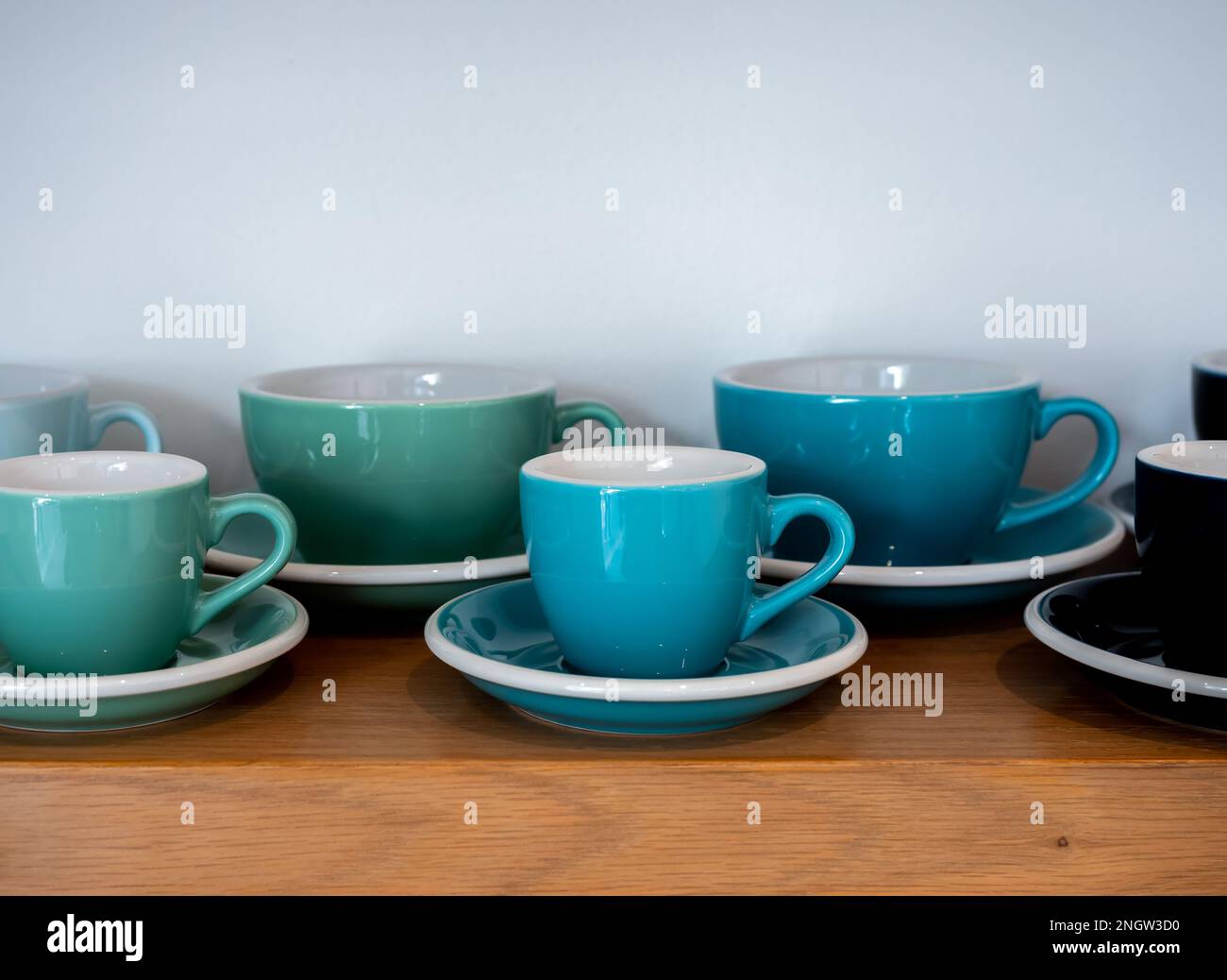 Big cup small cup tea hi-res stock photography and images - Alamy