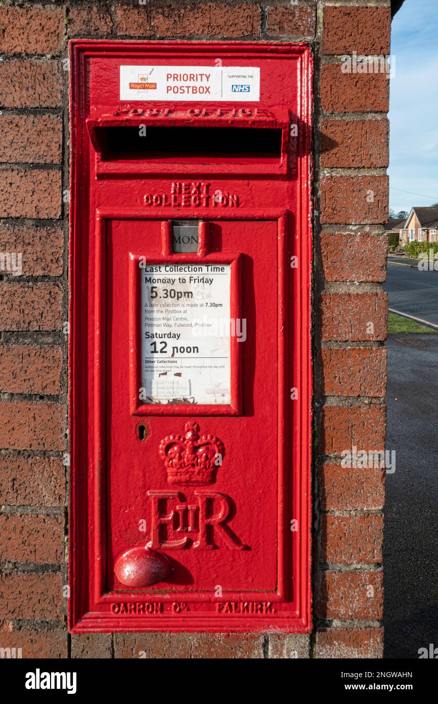 1900-1910 Cast Iron English Royal Mail Letter Box