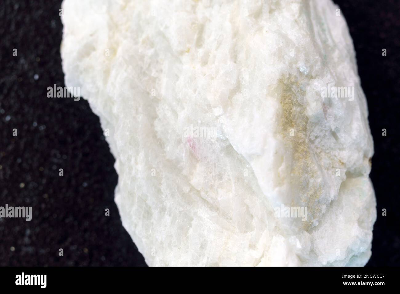 Mineral crystal spessartine hi-res stock photography and images - Alamy