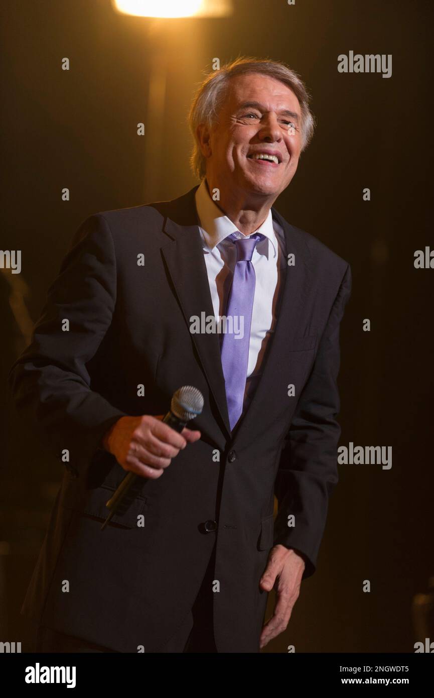 Adamo fete ses 50 ans de carriere et ses 70 ans au Cirque Royal ...