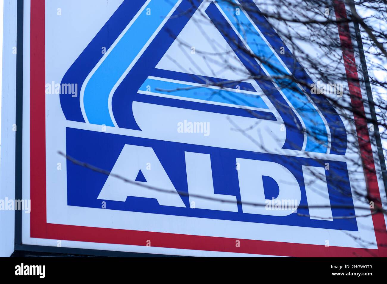 Aldi shop Les magasins Aldi Stock Photo Alamy