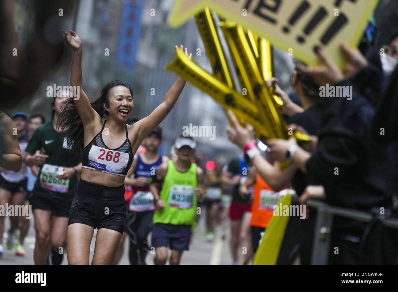 Standard Chartered Hong Kong Marathon 2023 / Runners are running along