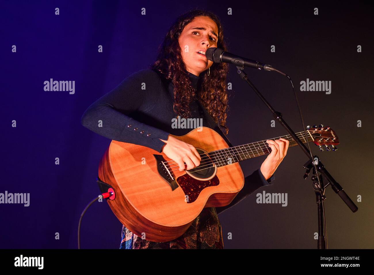 The portuguese singer Maro performs live in Brussels La chanteuse