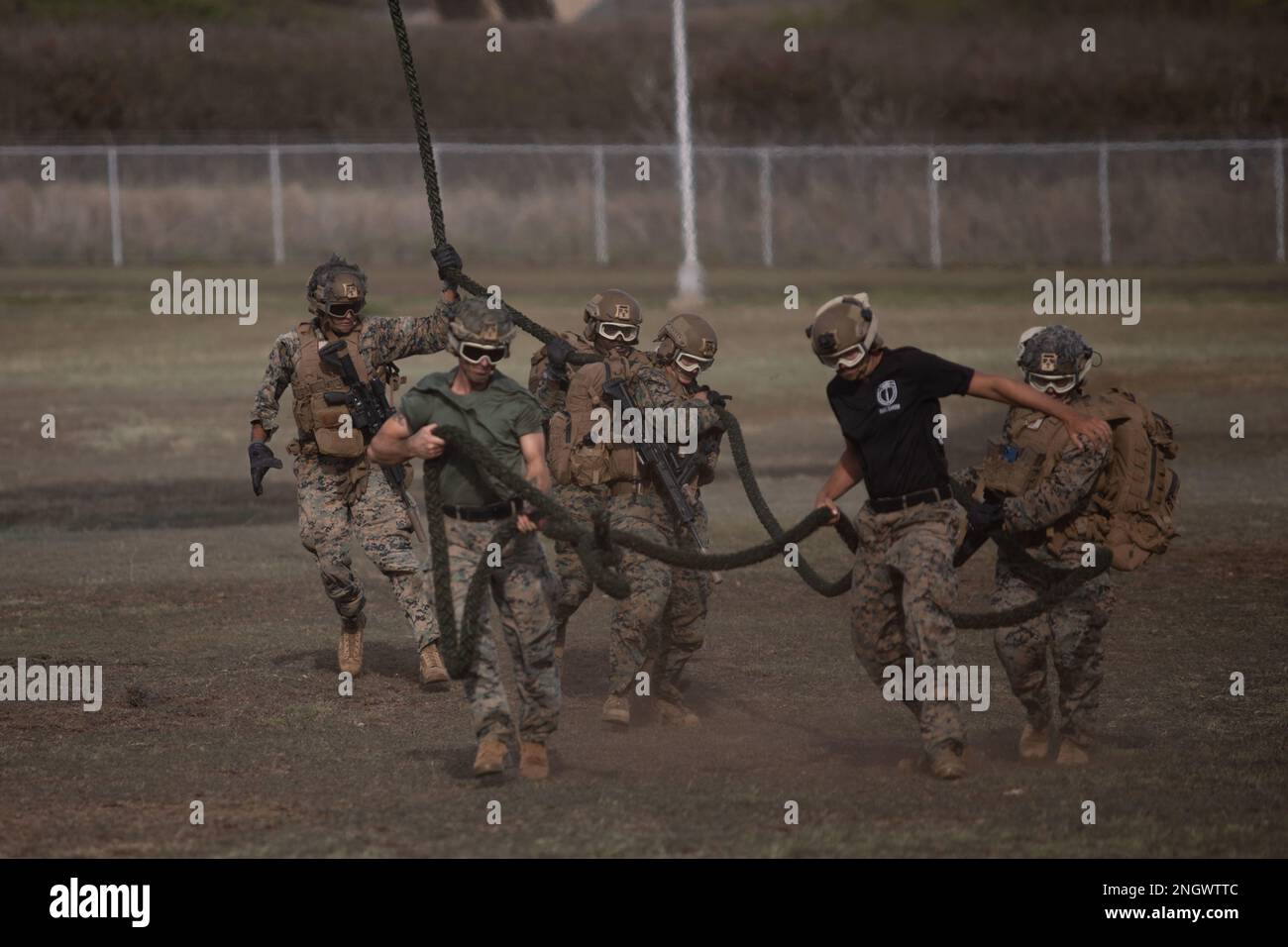 U.S. Marines with 3d Littoral Combat Team, 3d Marine Littoral Regiment ...