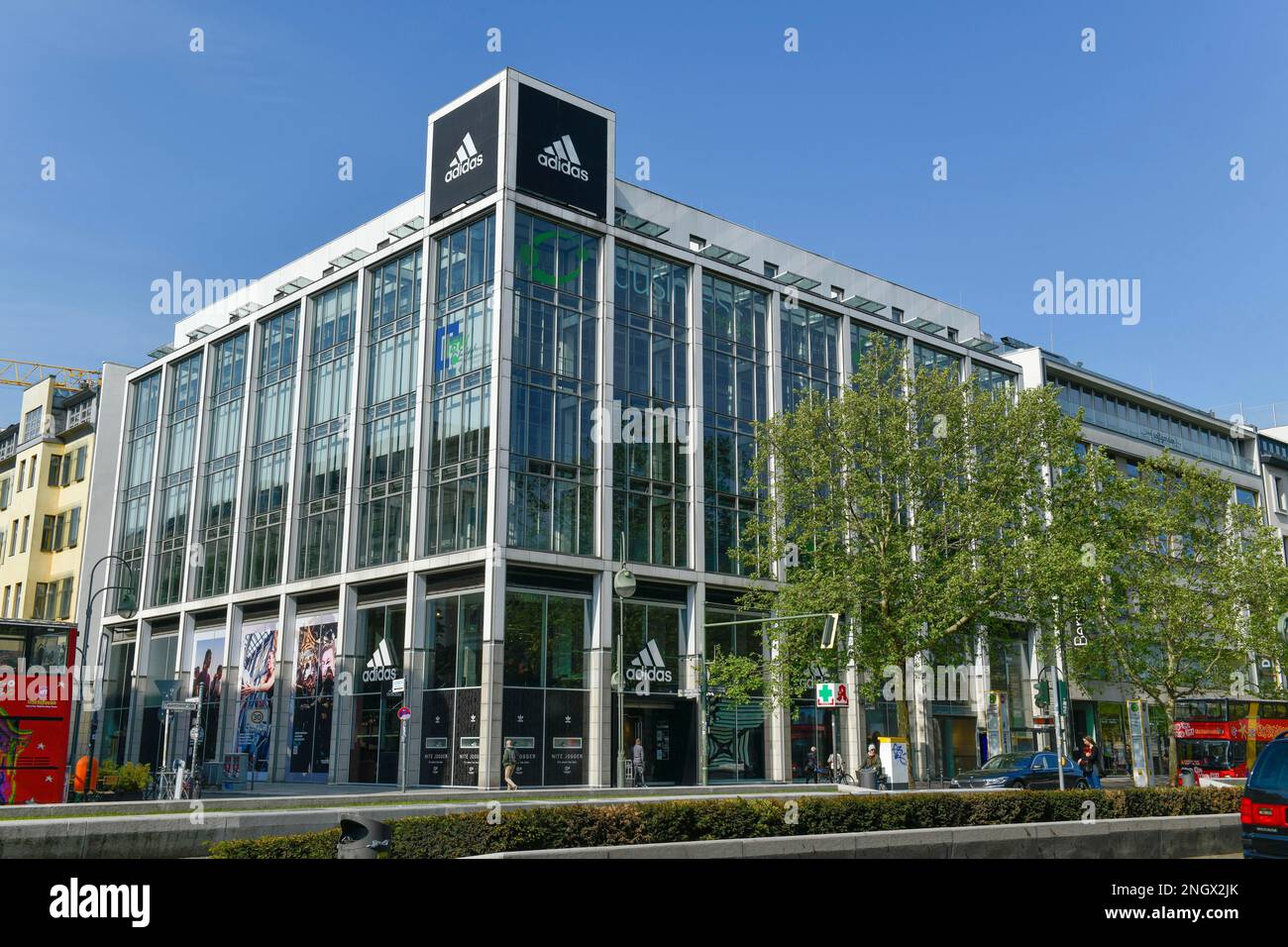 deres instinkt dilemma Adidas store berlin hi-res stock photography and images - Alamy