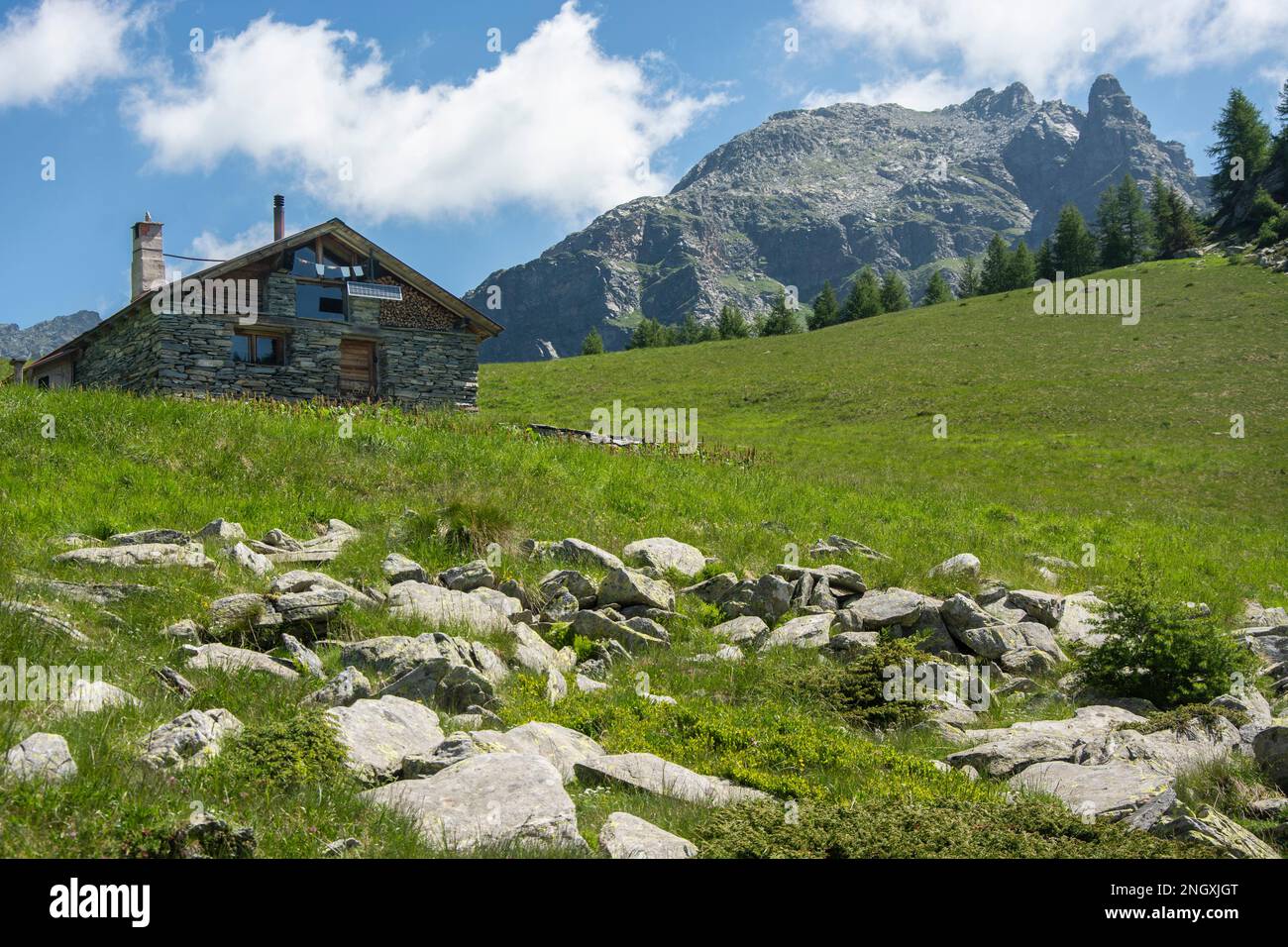 Wilde Natur in den abgelegenen Seitentälern des Valle Mesolcina im Süden Graubündens Stock Photo