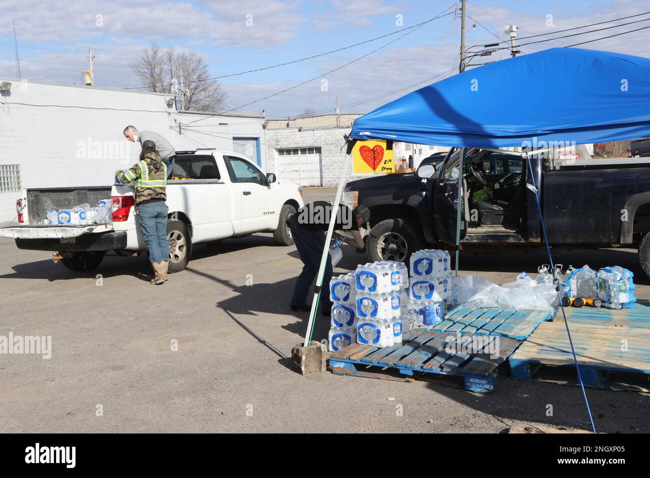 East Palestine, OH, USA. 19th Feb, 2023. A free water pick up seen more
