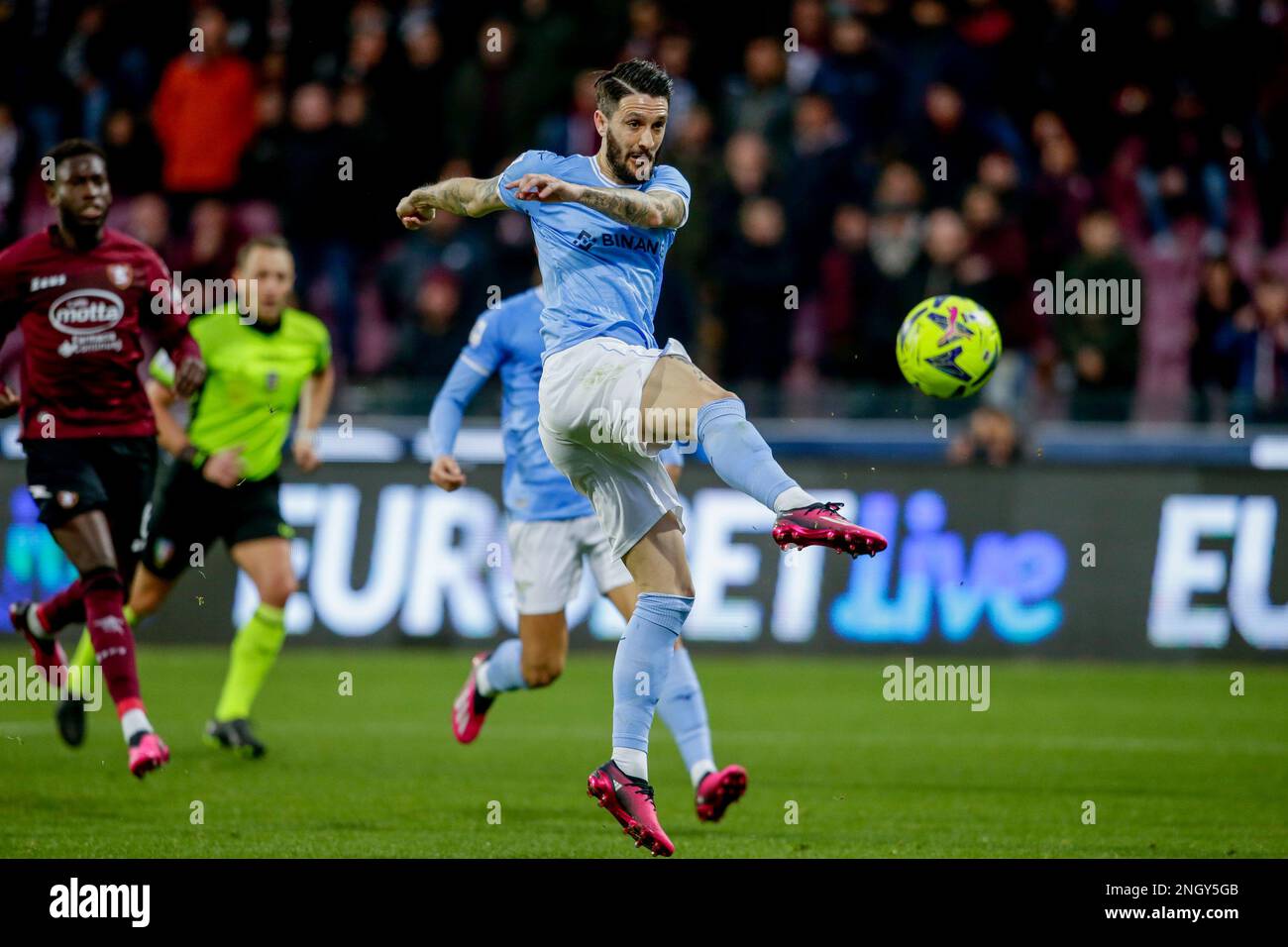 Lazio’s Spanish midfielder Luis Alberto missed penalty kick during the Serie A football match between Salernitana and  Lazio  at the Arechi Stadium in Salerno, southern Italy, on February 19, 2023. Stock Photo