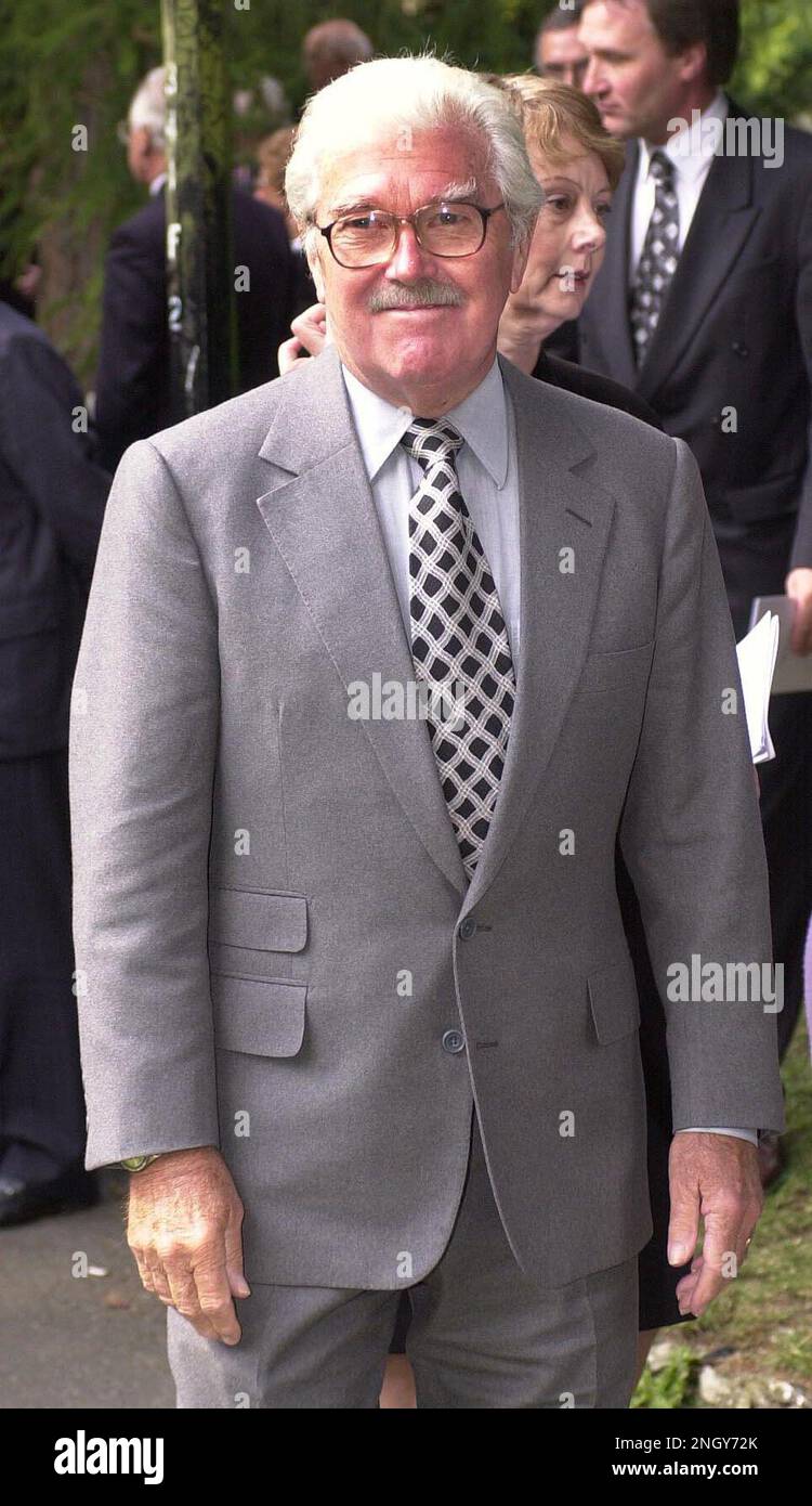 Dickie davies itv hires stock photography and images Alamy