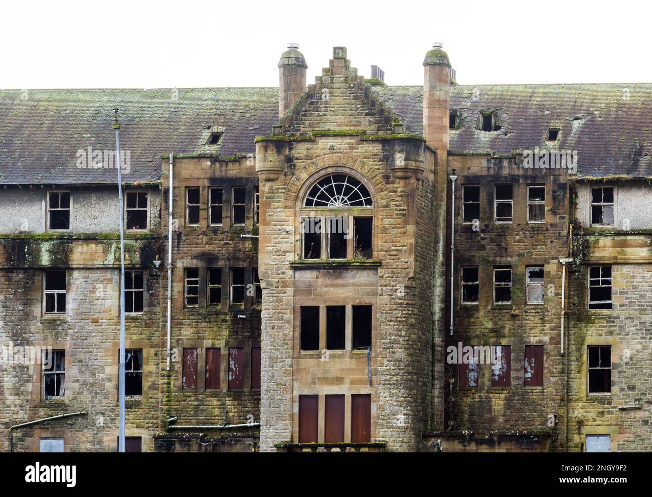 Hartwood Hospital, abandoned psychiatric asylum. Closer look at the facade and architectural