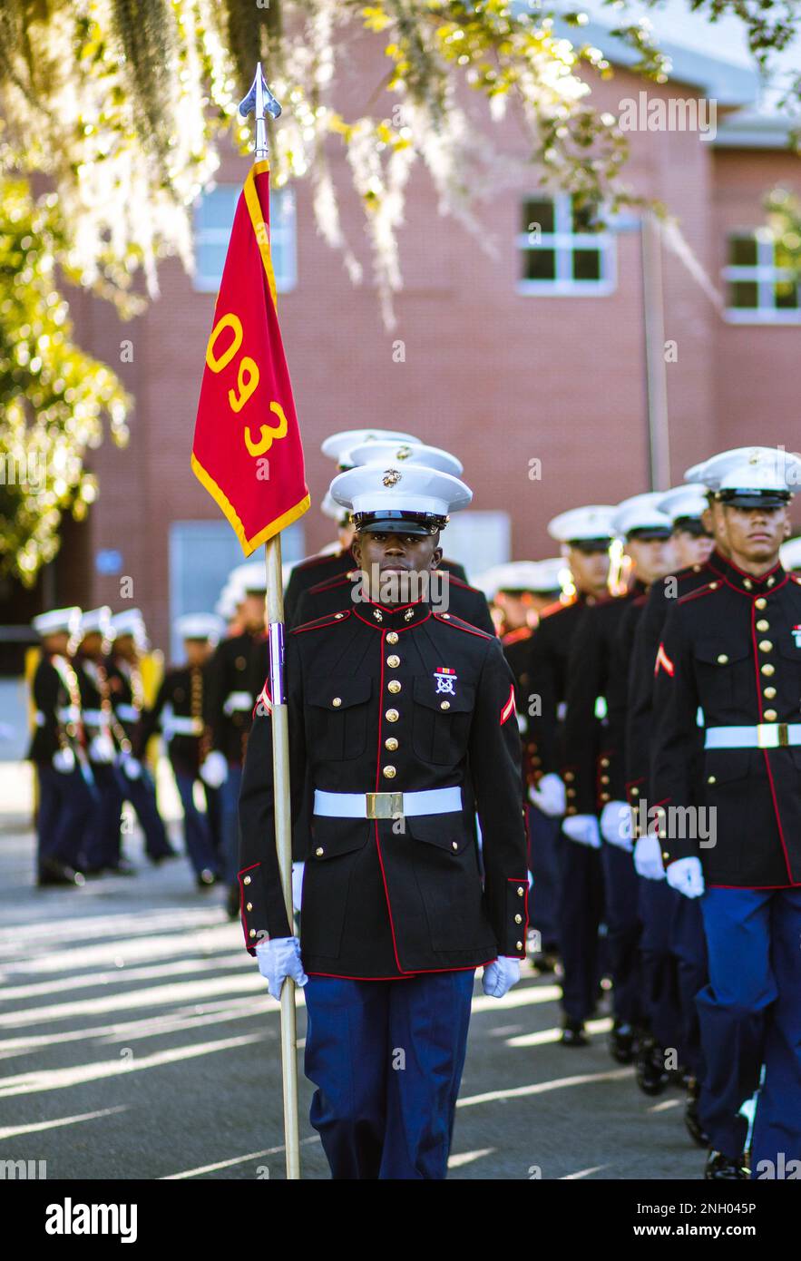 Marine dress uniform hi-res stock photography and images - Page 13 - Alamy