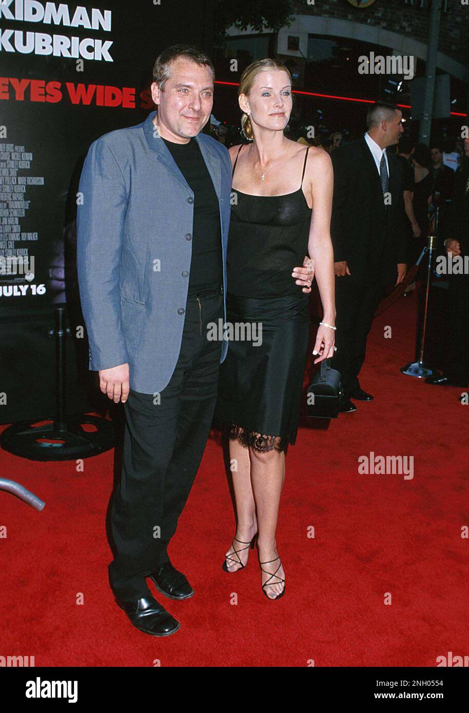 Los Angeles, USA. 10th Oct, 2009. Sizemore Tom & wifeTom Sizemore in critical condition after suffering brain aneurysm Credit: Tsuni/USA/Alamy Live News Stock Photo