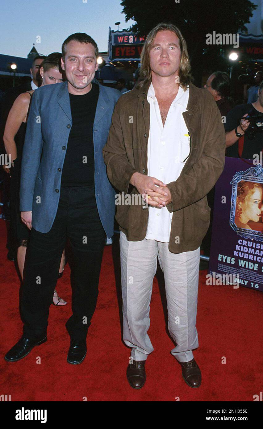 Los Angeles, USA. 15th Oct, 2007. Kilmer Val & Sizemore Tom -Tom Sizemore in critical condition after suffering brain aneurysm Credit: Tsuni/USA/Alamy Live News Stock Photo