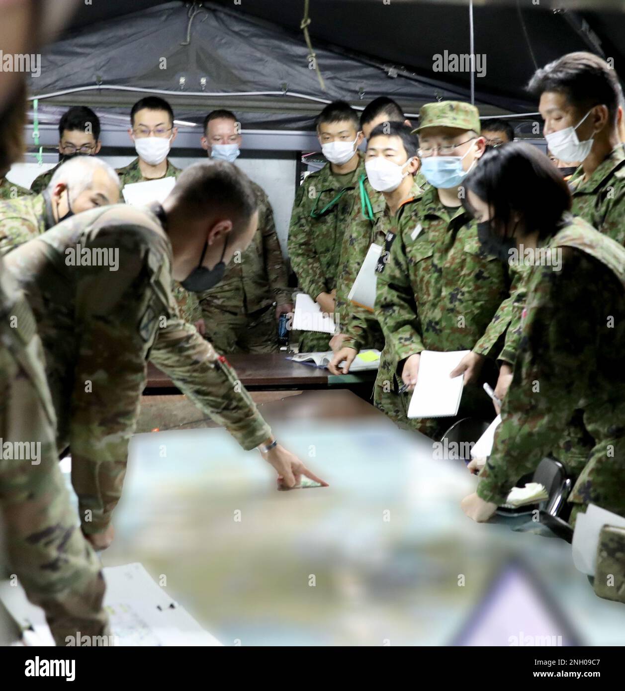 U.S. Army Soldiers And Japan Ground Self Defense Force Members ...