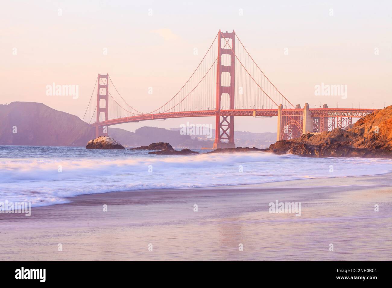 Golden Gate Bridge in San Francisco at sunset, USA Stock Photo - Alamy