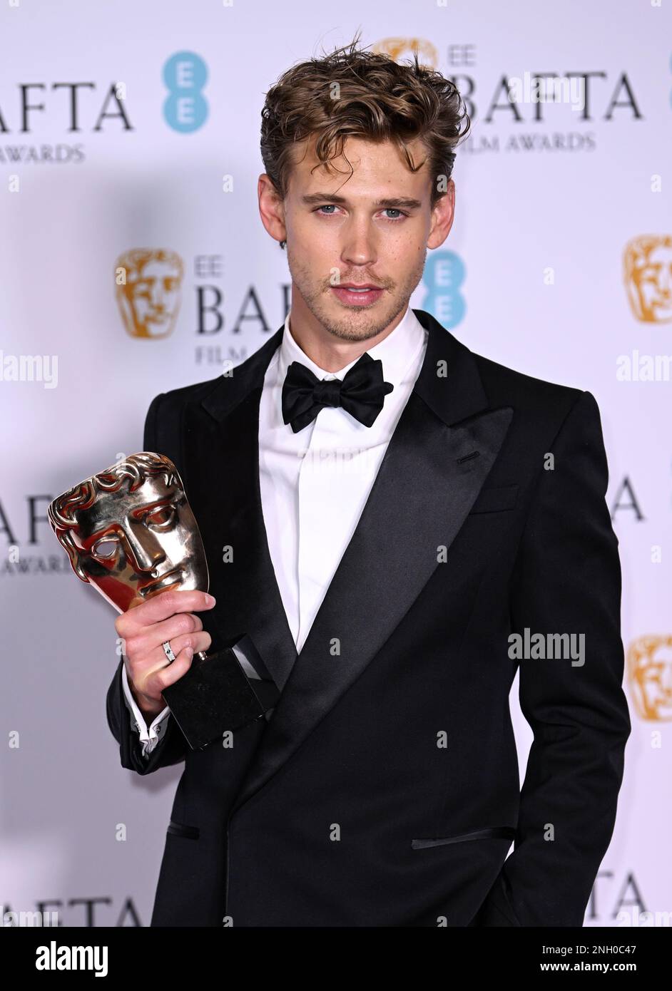 London, UK. 19th Feb, 2023. February 19th, 2023. London, UK Austin Butler wins Best Actor at the 2023 EE BAFTA Film Awards, Royal Festival Hall, London. Credit: Doug Peters/Alamy Live News Stock Photo