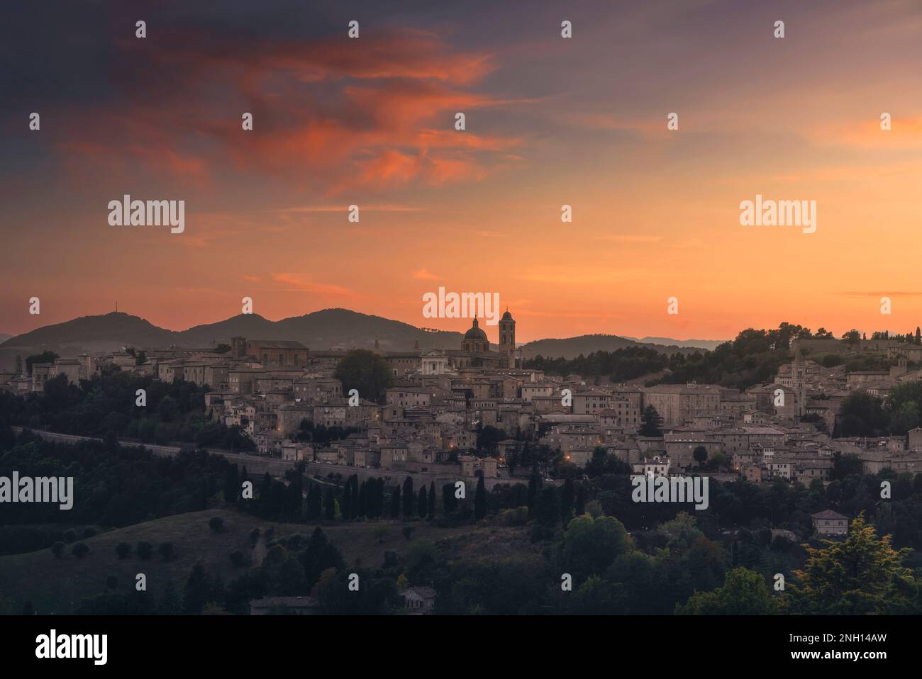 Urbino university building hi-res stock photography and images - Alamy
