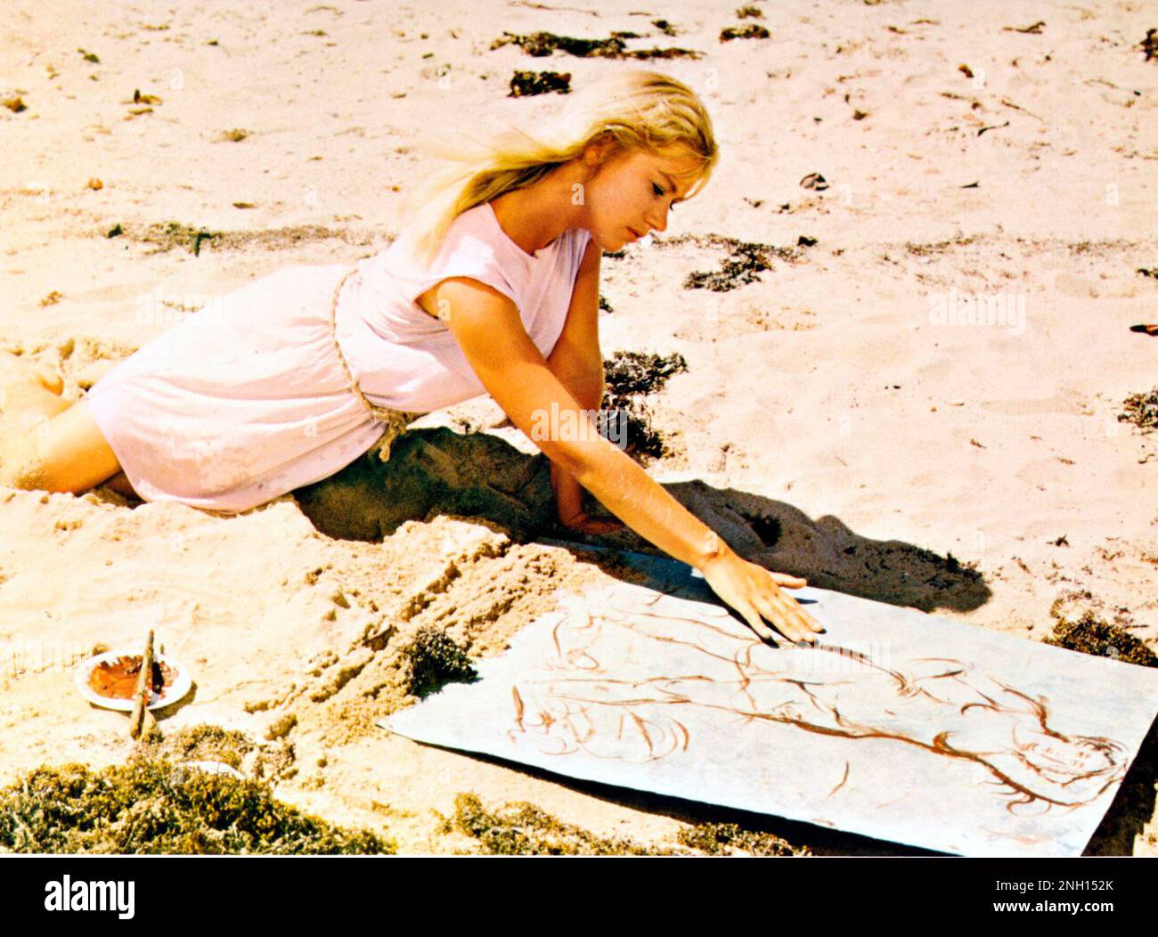 HELEN MIRREN in AGE OF CONSENT (1969), directed by MICHAEL POWELL. Credit: COLUMBIA/NAUTILUS / Album Stock Photo