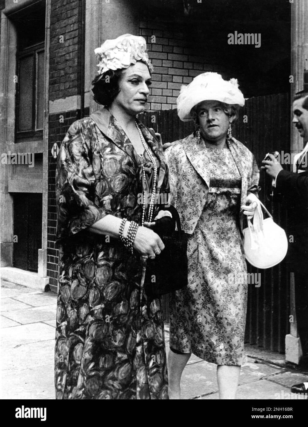 LAURENCE OLIVIER and MORE in Drag in break during rehearsals