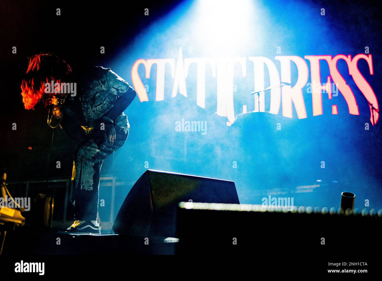 Static Dress Band Hi Res Stock Photography And Images Alamy