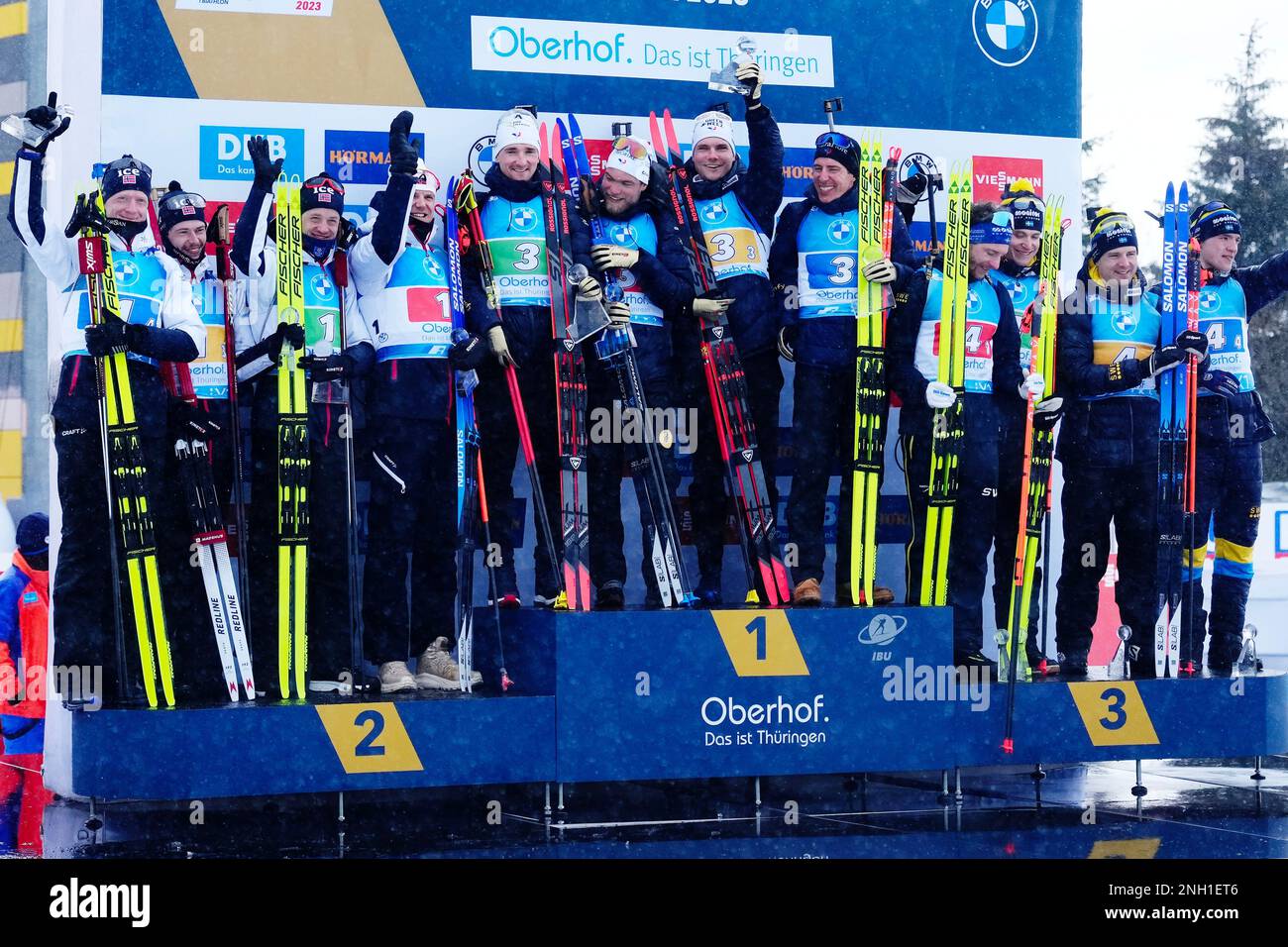 Who were the primary competitors in the event? Who were the primary competitors in the event?