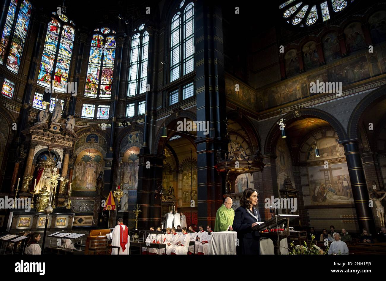 AMSTERDAM - The mayor of Amsterdam, Femke Halsema, speaks during mass in the Nicholas Basilica, which is dedicated to the victims of the earthquakes in Turkey and Syria. During the celebration, attention is also paid to the war in Ukraine, which has been going on for a year. ANP KOEN VAN WEEL netherlands out - belgium out Stock Photo