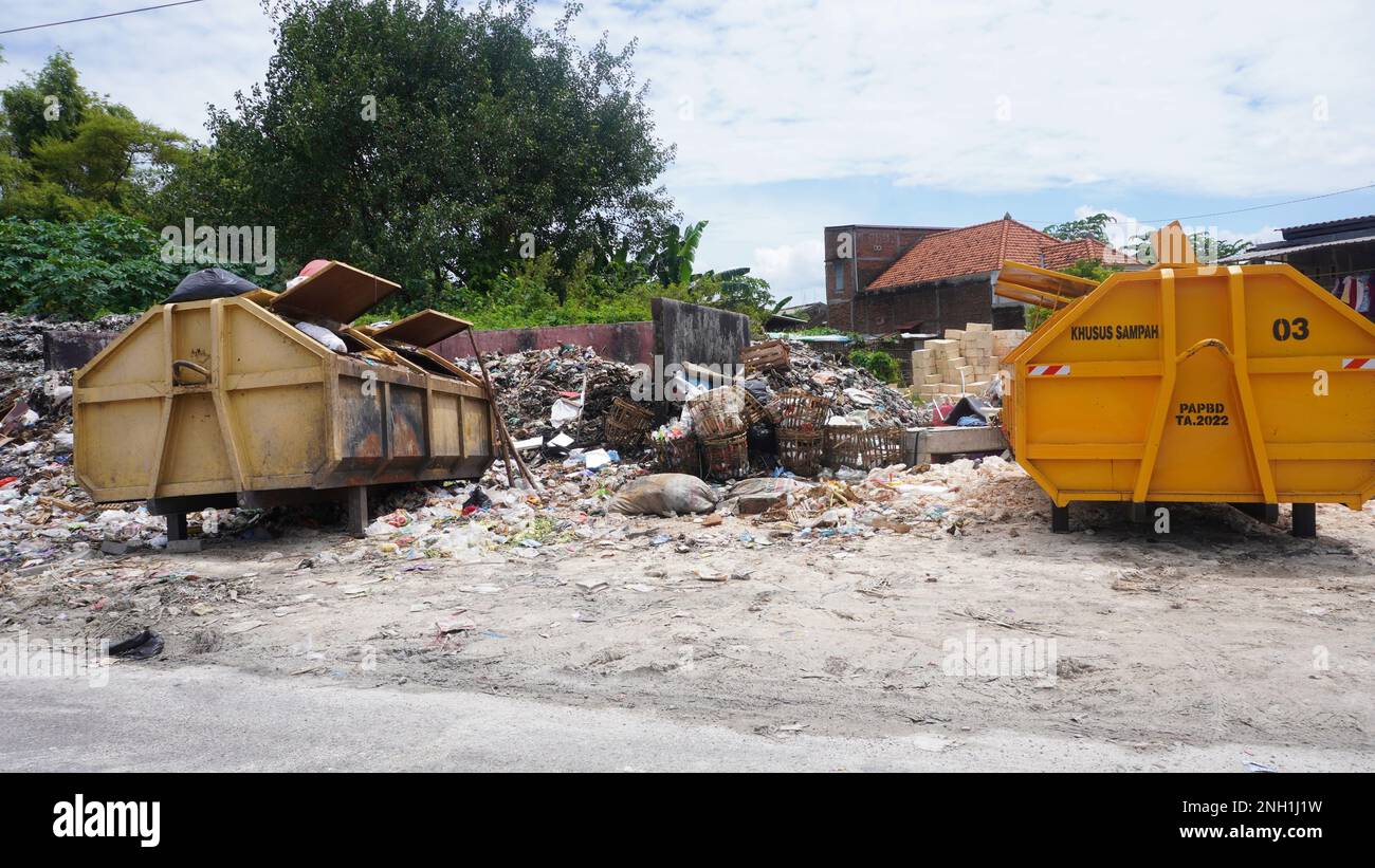 Surabaya, East Java, Indonesia - February, 2023 : piles of garbage in ...