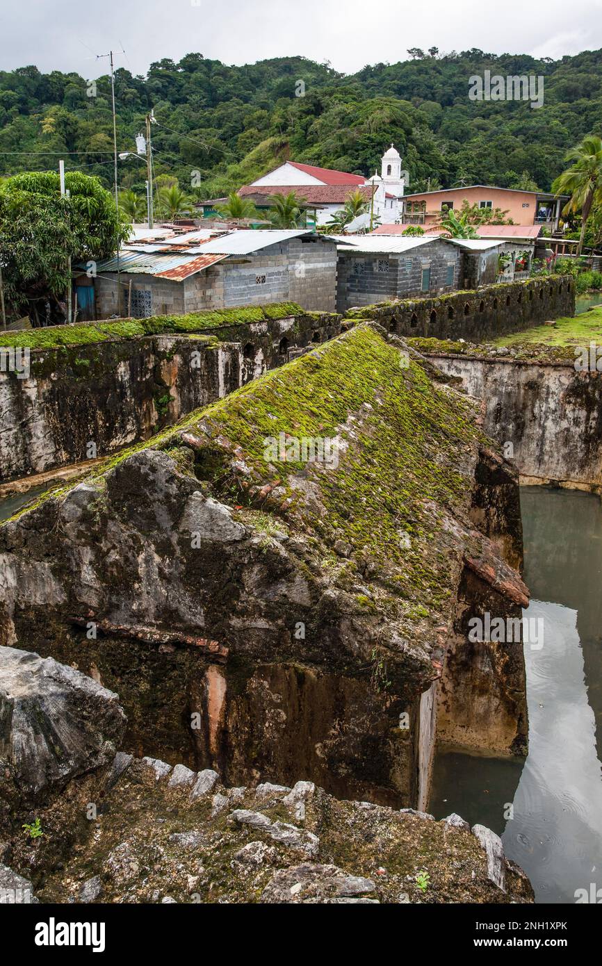 Fort San Geronimo, first built in 1664 and rebuilt in 1739. Portobelo