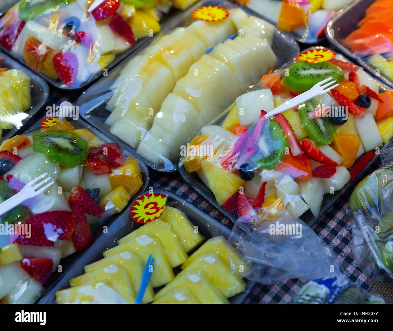 Mixed cut fruits packed for sale Stock Photo Alamy