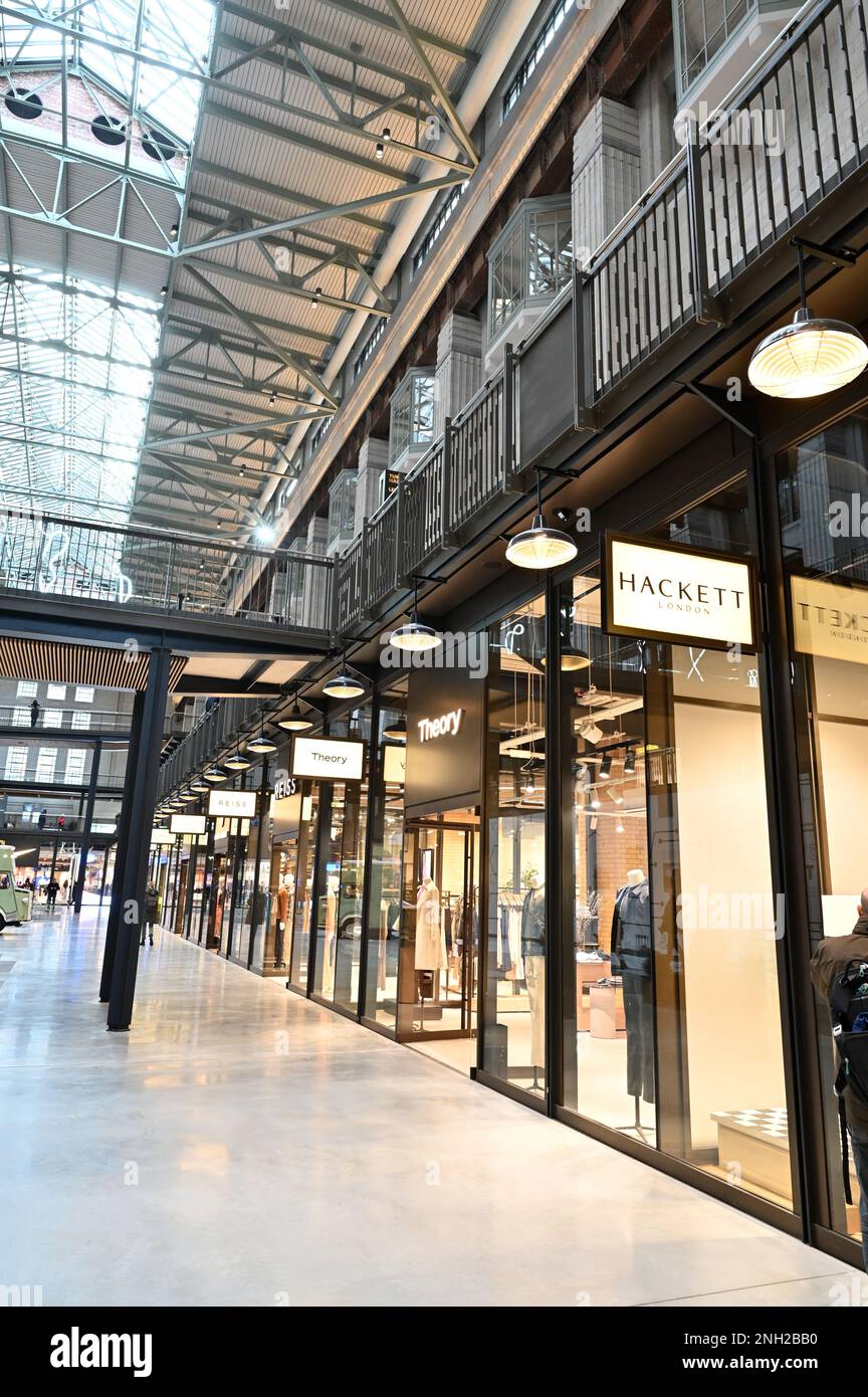 Hackett clothing store hi-res stock photography and images - Alamy