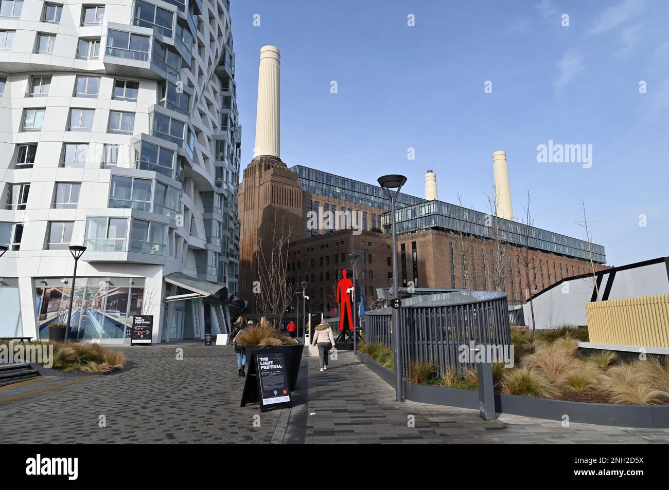 Battersea Power Station and new build apartment buildings in south