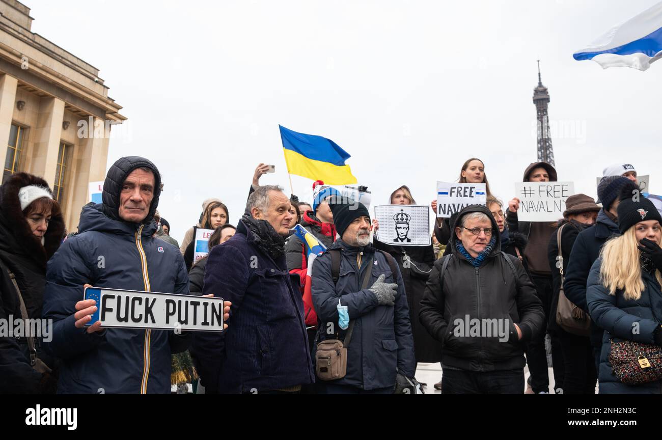 Paris, France - January 22, 2023: Manifestation in support of Alexei Navalny and other political prisoners and against the Putin's war at Ukraine. Stock Photo