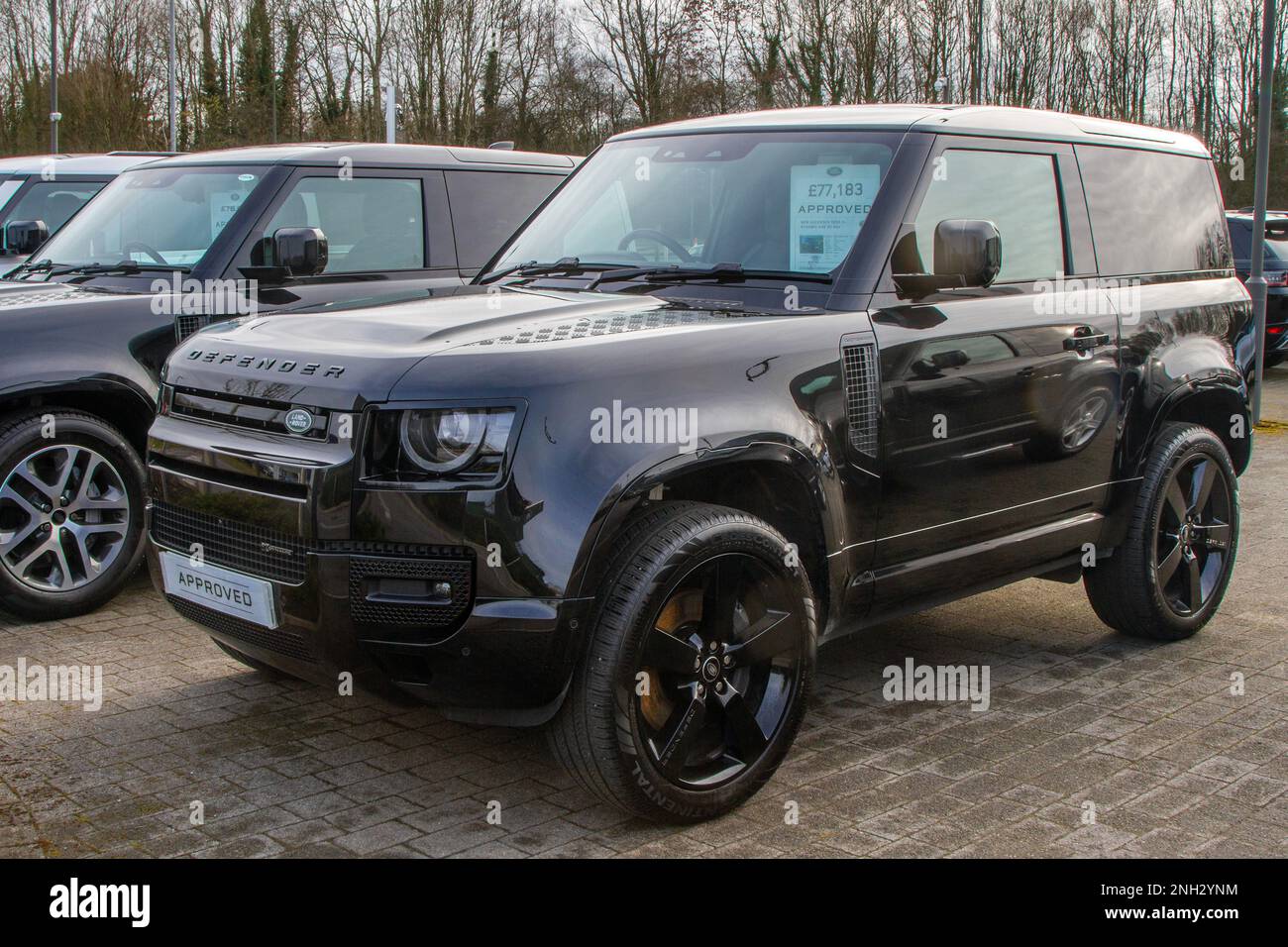 Approved 2022 Land Rover DEFENDER D250 DYNAMIC HSE 90 SUV. New Defender