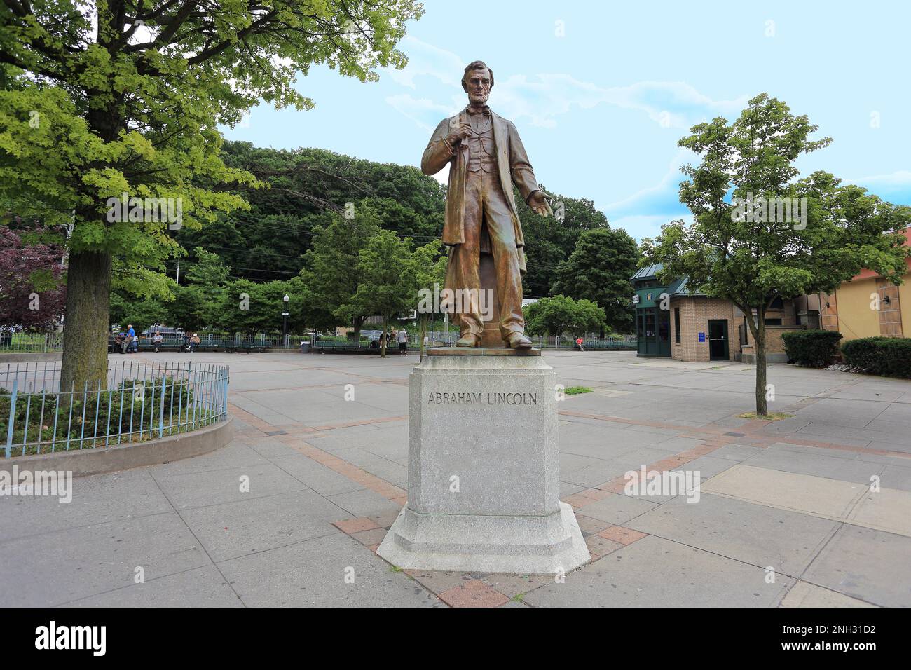 Abraham Lincoln statue, Lincoln Park, Yonkers, NY Stock Photo Alamy